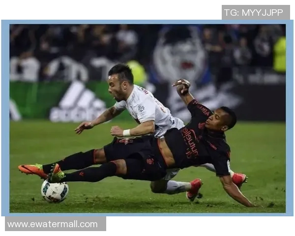 赛后分析：深圳足球队与武汉足球队的实力对决与战术解析