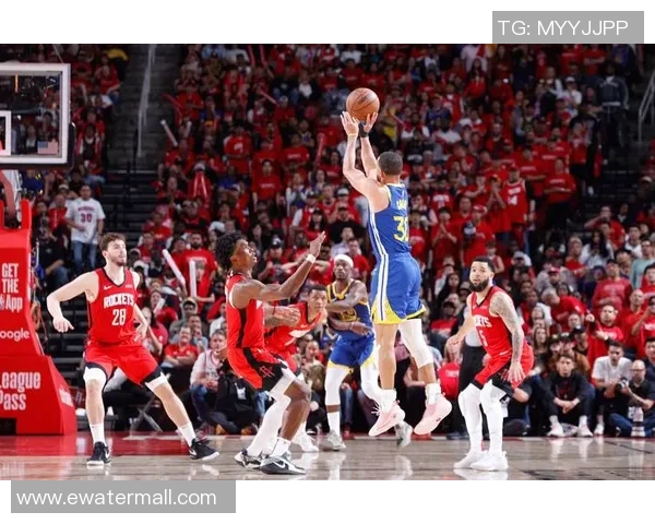 2005年NBA季后赛火箭与小牛首场对决精彩回顾与分析