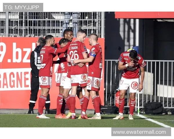 图耳与布雷斯特的激烈对决解析及比赛前瞻展望