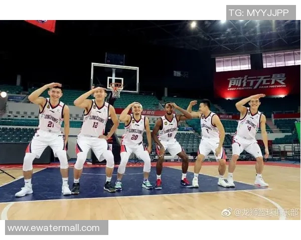 广州龙狮与日本球队精彩对决录像回顾及赛后分析