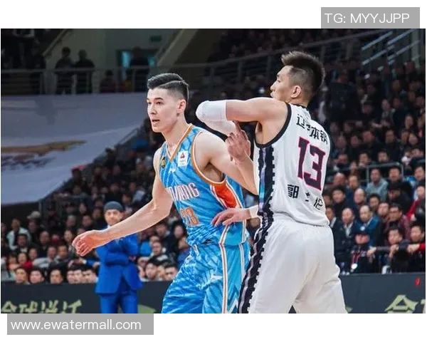 新疆与深圳总决赛激战正酣谁将捧起冠军奖杯的荣耀之巅 新疆与深圳总决赛激战正酣谁将捧起冠军奖杯的荣耀之巅