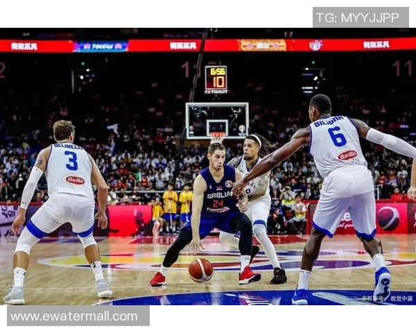 热火与国王激战双加时经典对决展现篮球魅力与团队精神 热火与国王激战双加时经典对决展现篮球魅力与团队精神