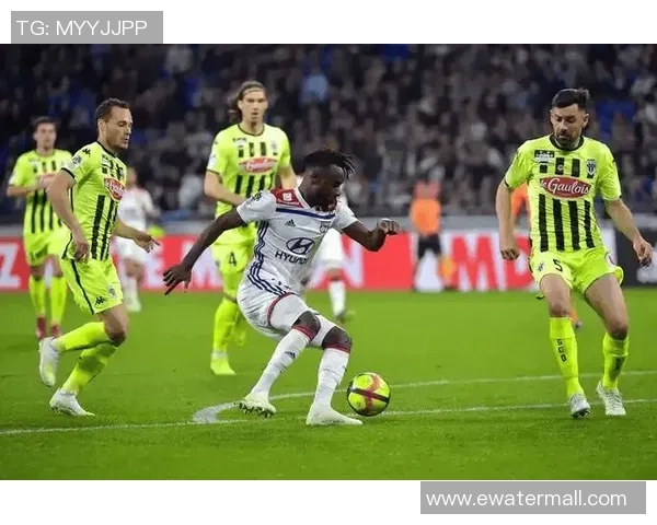 法甲焦点战雷恩主场迎战昂热双方争夺宝贵积分的激烈对决