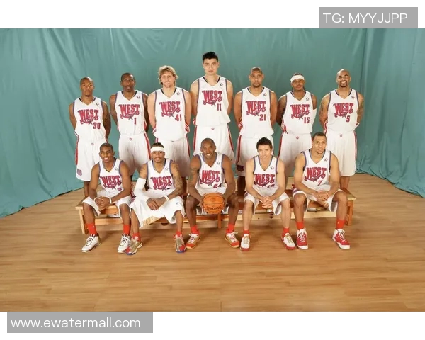 杰登艾维的篮球之路：从新秀到明星的成长故事与挑战